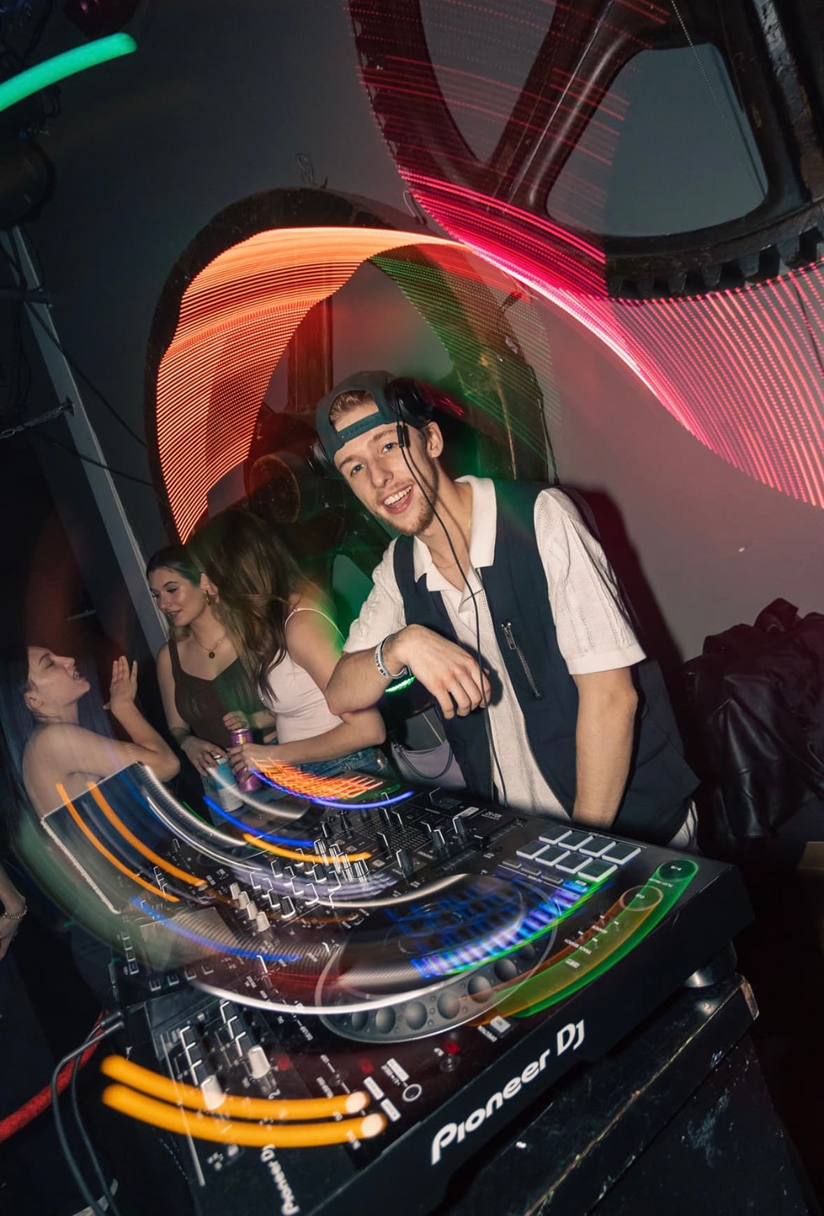 DJ MX photo 2